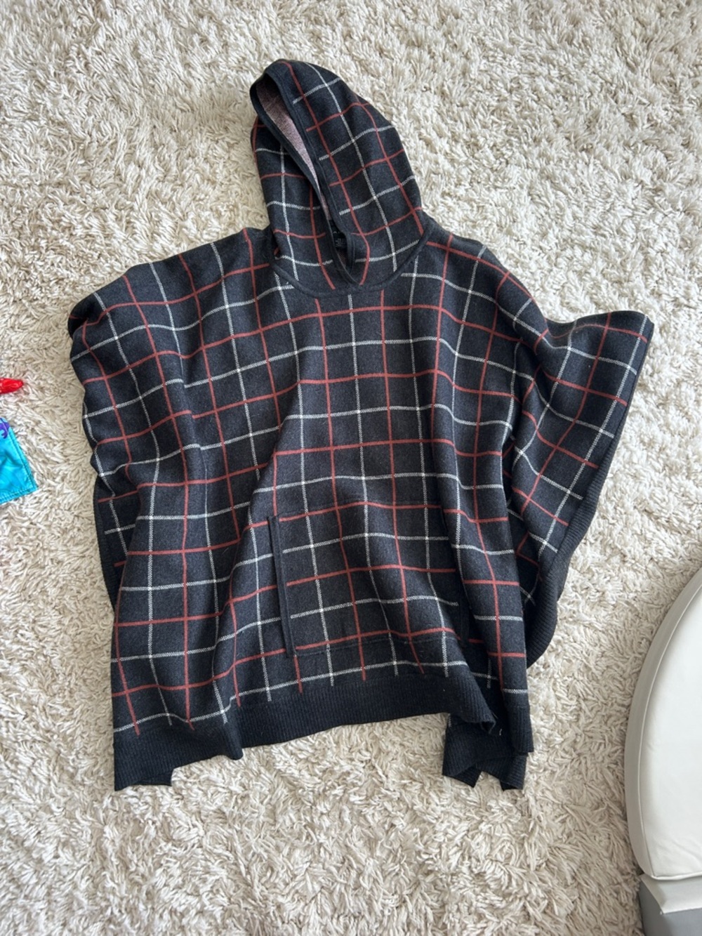 Tahari Black Hooded Crewneck Sweater with Red and White Windowpane